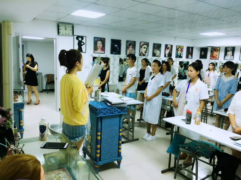 东青教学现场