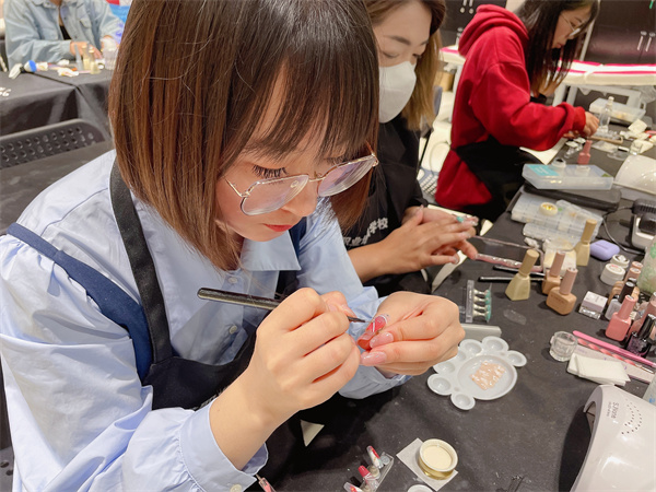 金善化妆教学