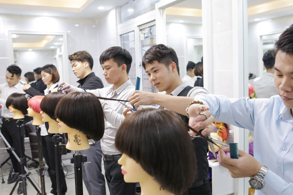 美发师全科文凭培训课程